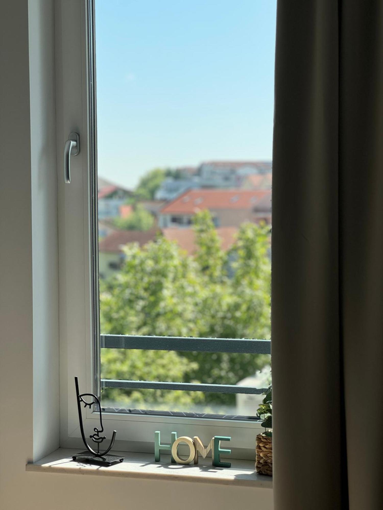 Appartamento Cityscape Corner Cluj-Napoca Esterno foto